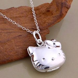 ✨NWT✨ Hello Kitty Sterling Silver 925 Locket Charm Pendant Necklace